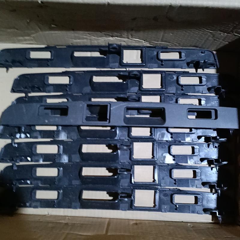 议价领克06后牌照灯支架