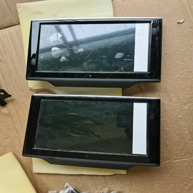 议价奥迪A8L （D4A8  4H）后排显示屏 原车拆的