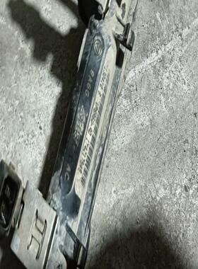 议价15年福克斯喷油嘴，原厂拆车件，成色不错。编号是8A66