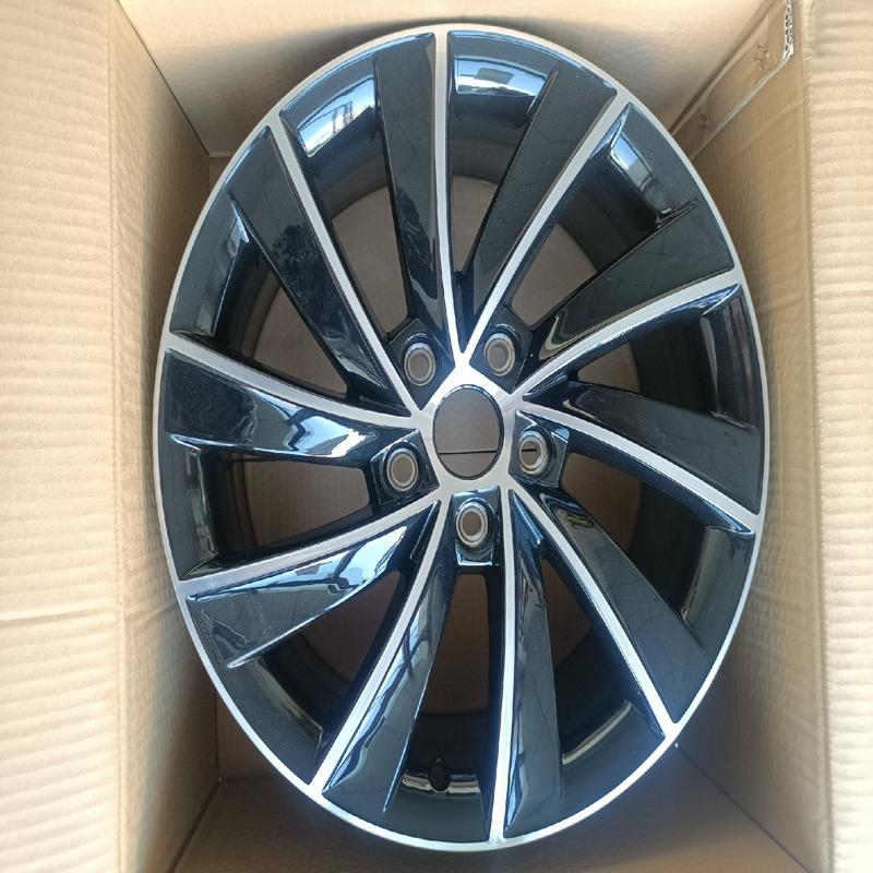 议价斯柯达明锐18款顶配17寸轮毂原厂全新19款高配17寸钢