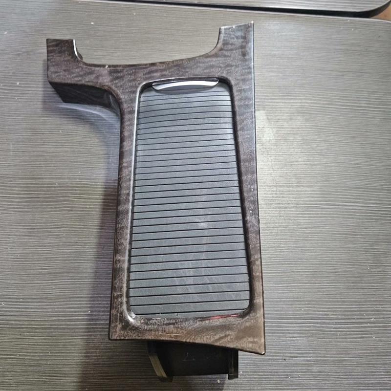 议价致胜11款水杯支架 水杯盒 成色如图功能正常 标价出包邮