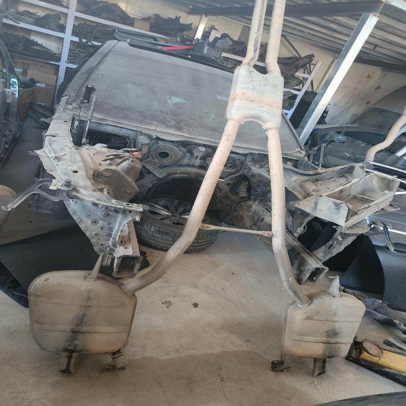 议价宝马7系F02老款740排气，原厂拆车，上架既实物，可切