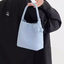 手工编织包包2025新款小众设计高级感手提单肩水桶包大容量托特包