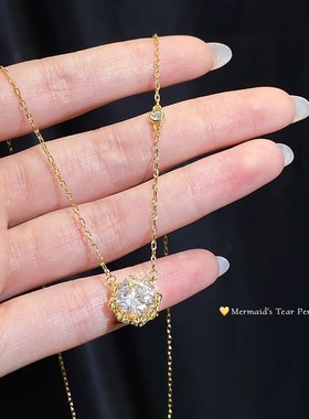 金色圆形水晶吊坠项链女2025新款感轻奢小众锁骨链颈链配饰品