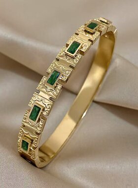 跨境新品不锈钢手镯感复古祖母绿镯子女欧美小众绿方块手环