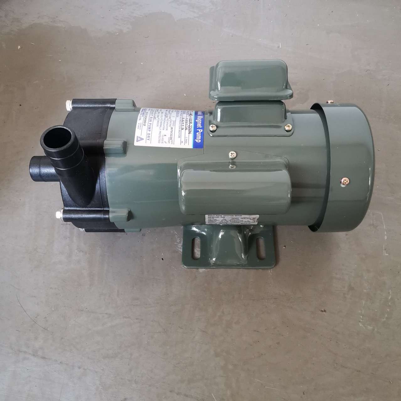 MD-100R-220N易威奇2022年新泵