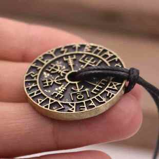 Pendant Futhark Elder Neckla HammNer Compass Odin 极速Viking