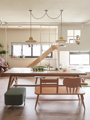 北欧实木餐桌家用客厅长方形原木大板吃饭桌子民宿聚会餐桌椅组合