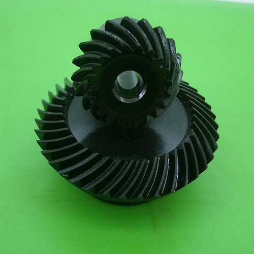 1.5模螺旋锥齿轮伞齿轮速比1:2大型机械配件90度换向减速