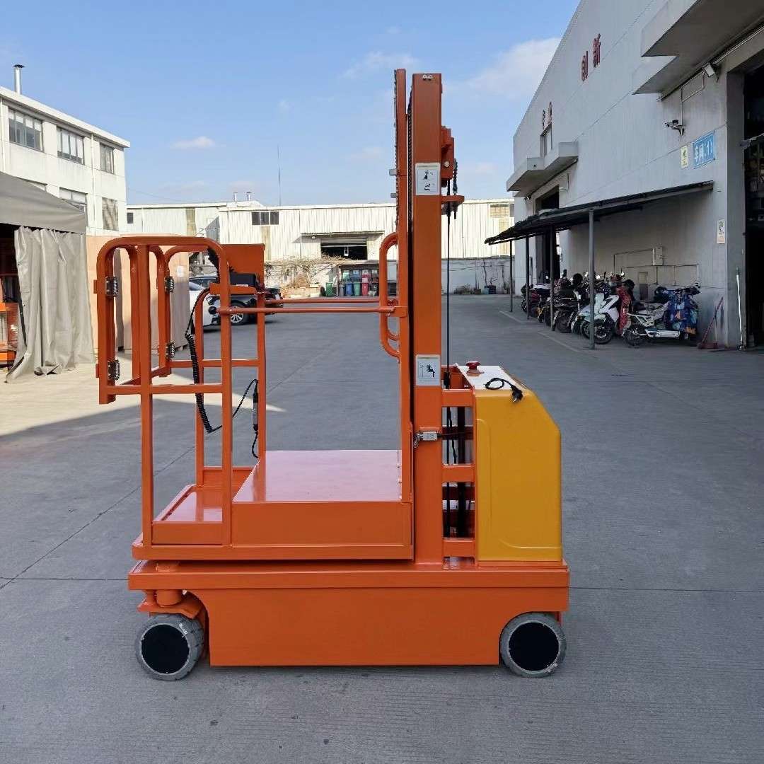 普尔夫高空取料机全电动自行走小型轻便登高车仓储作业梯上货平台