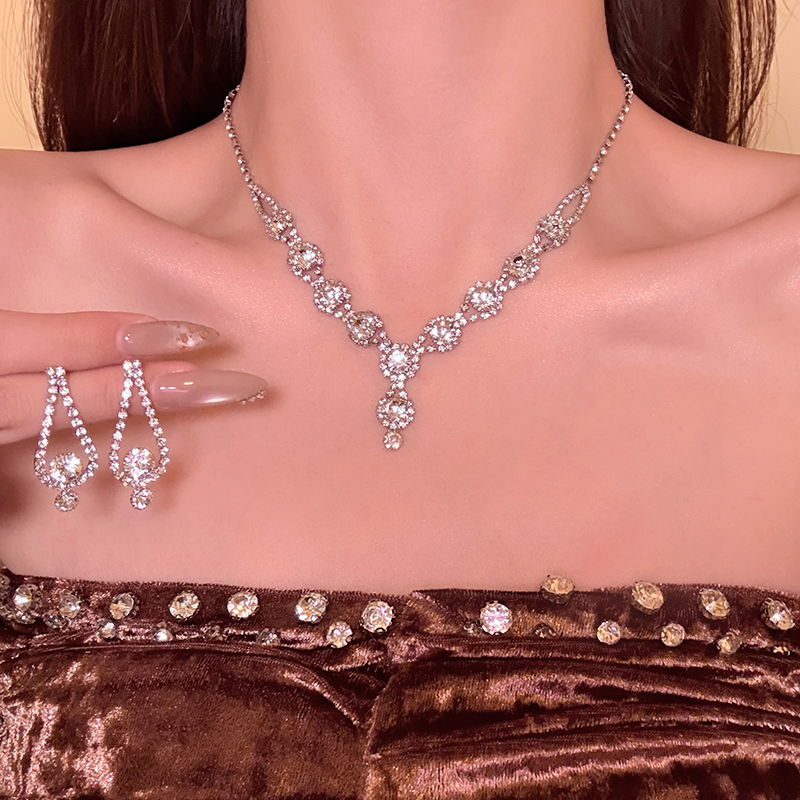 法式奢华闪钻水滴项链耳环套装