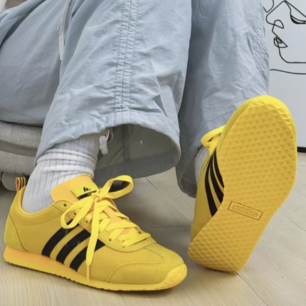 adidas VS JOG 2.0 舒适简约 耐磨 低帮 生活休闲鞋 男女同款