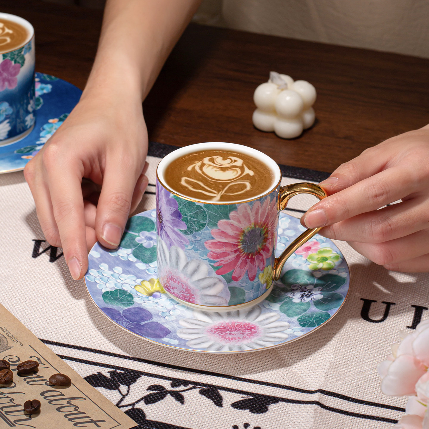 高骨陶瓷咖啡杯碟套装真金手描浮雕质感礼盒装节日礼品粉嫩少女心
