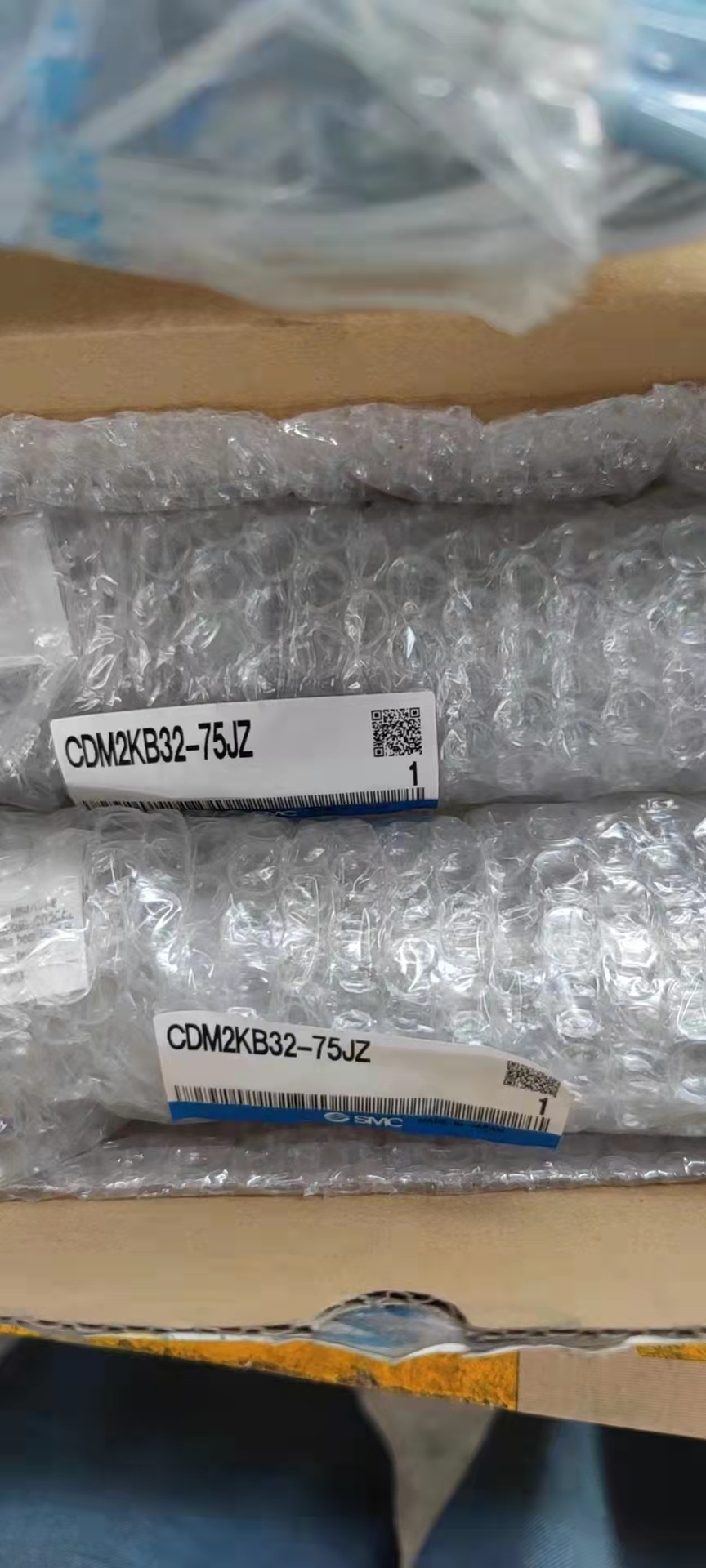 全新正品SMC笔形气缸CDM2KB32-75JZ，无划痕无磕