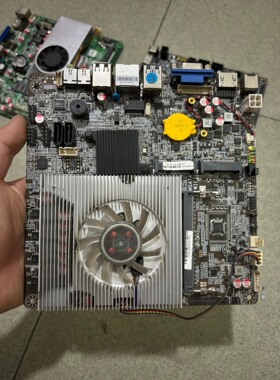 i3 3110m主板，双核4线程，主频2.4Ghz,显卡HD