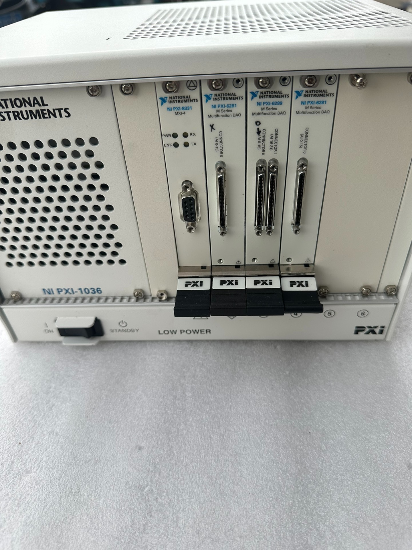 NI PXI-1036 NI  PXI-8331 NI PX