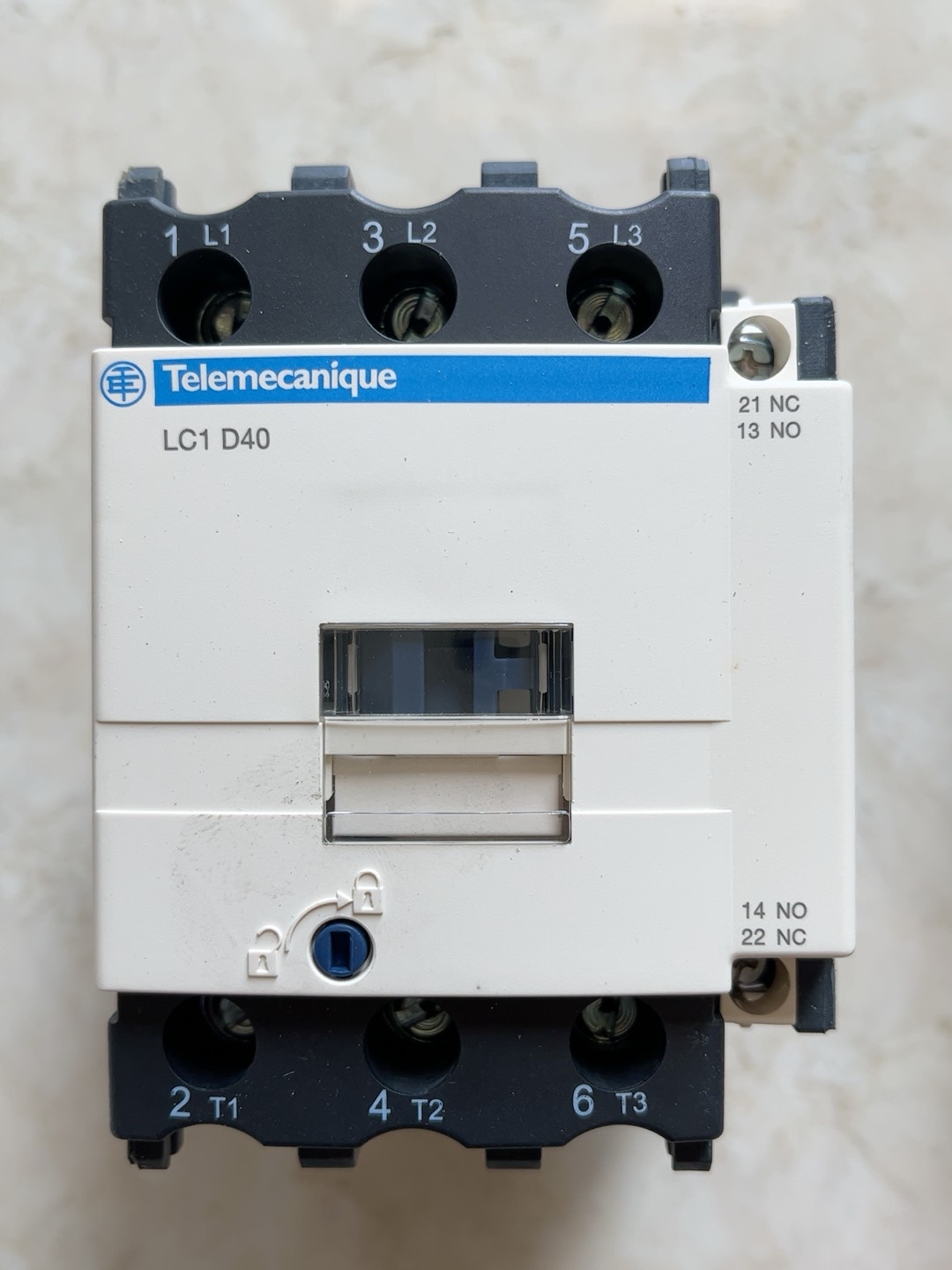 施耐德 交流接触器 LC1D40 M7C 8C0925 22