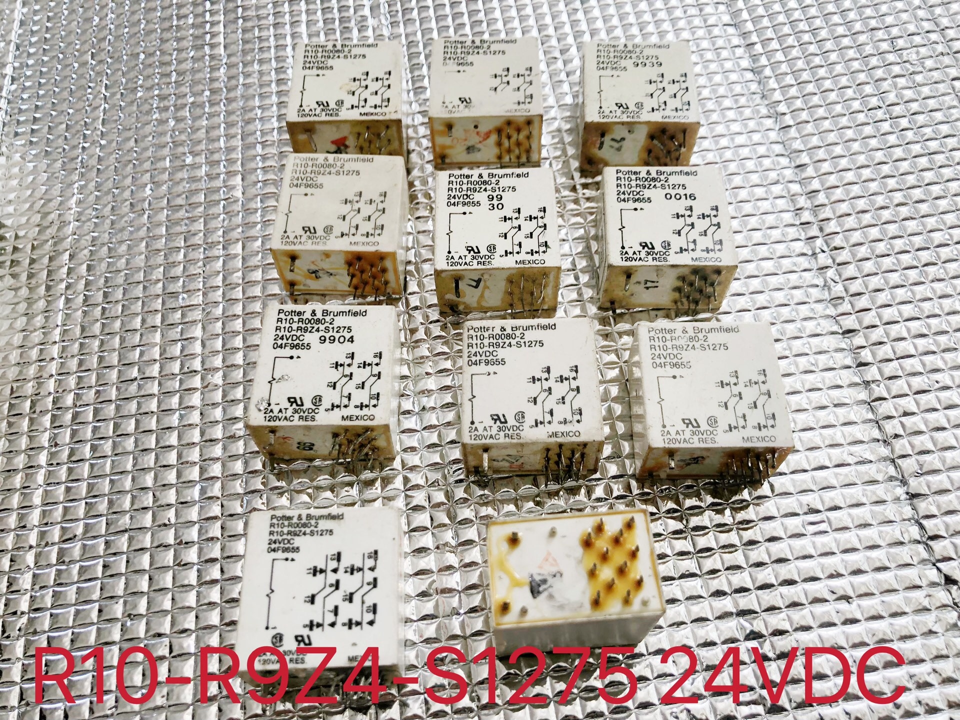 安全继电器R10-R9Z4-S1275 24VDC拆机件，数
