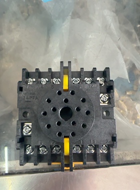 原装欧姆龙继电器底座14PFA议价