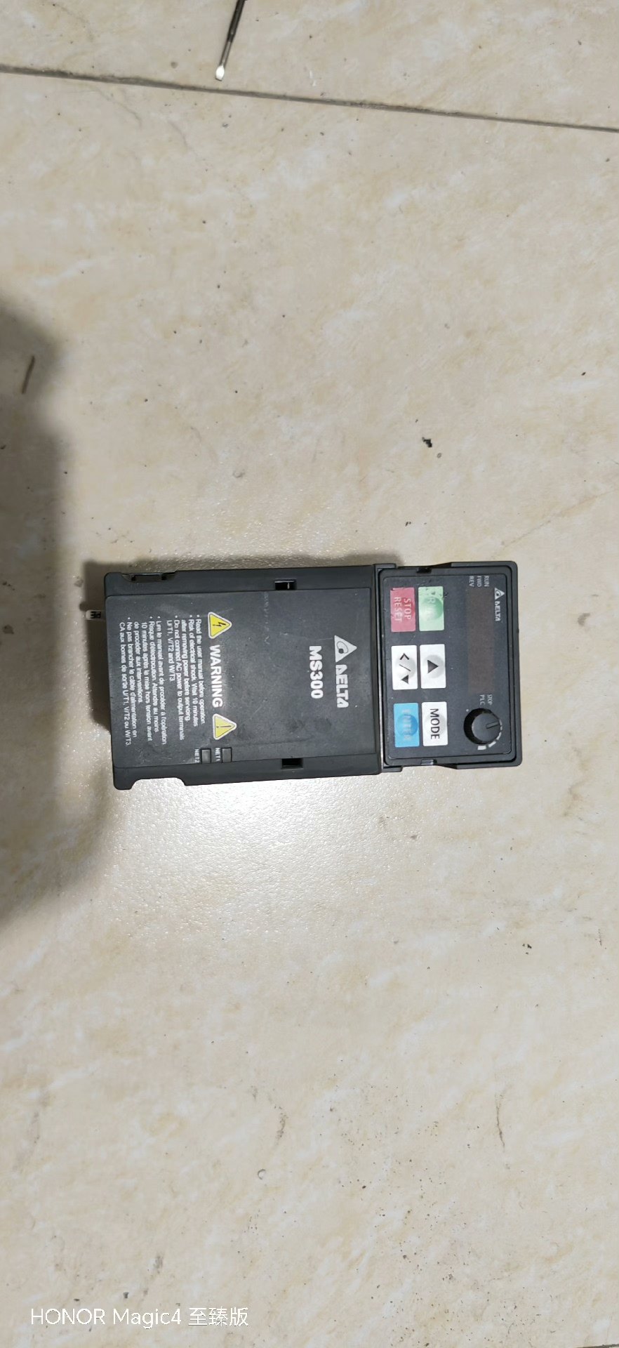 台达变频器，VFD4A8MS21ANSAA需要的联系，