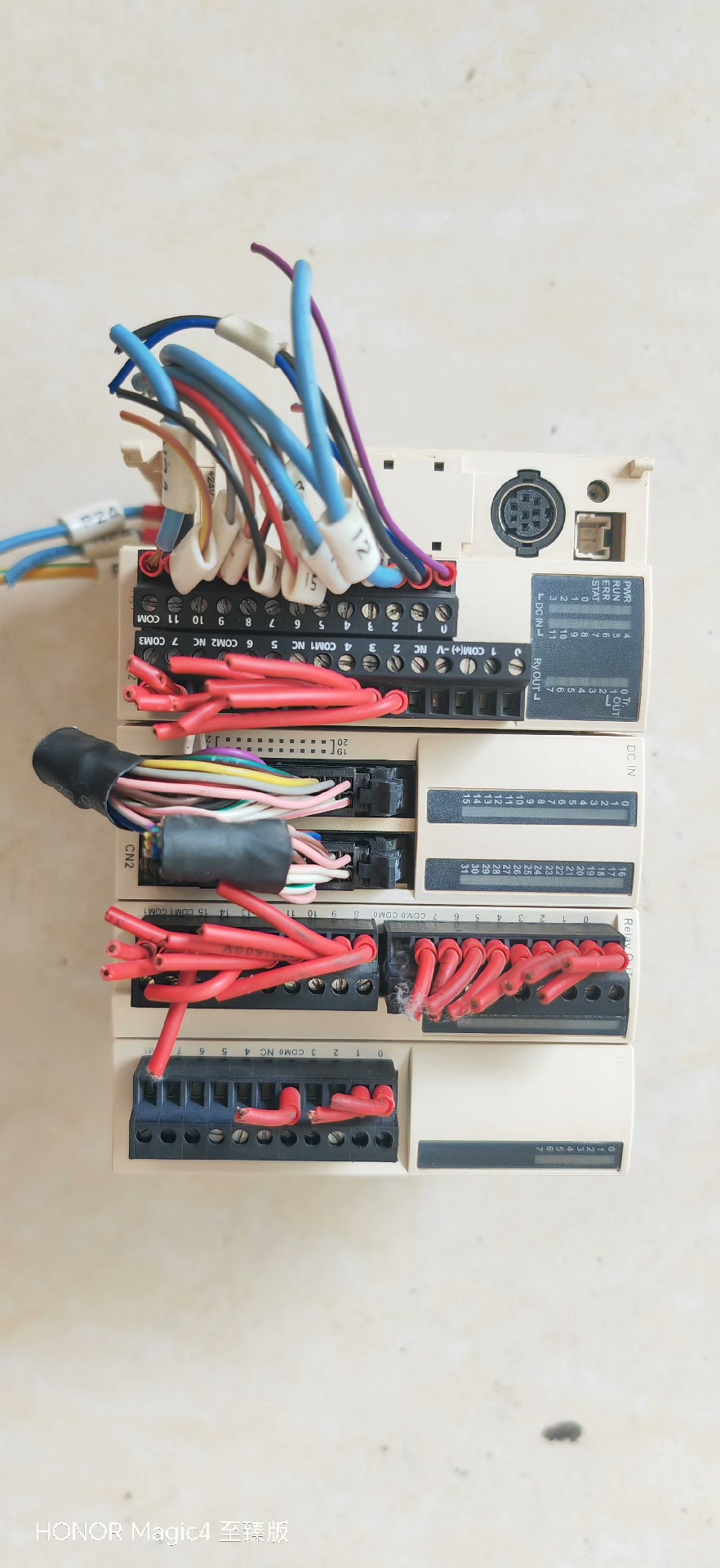 施耐德PLC，TWDLMDA20DRT，TWDDDI32DK