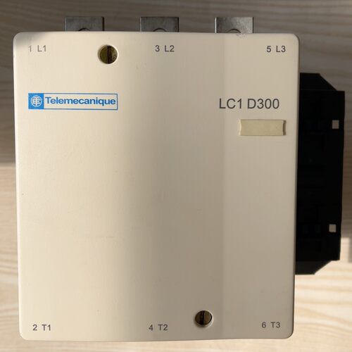 施耐德 交流接触器 LC1D300 LC1-D300…C 2