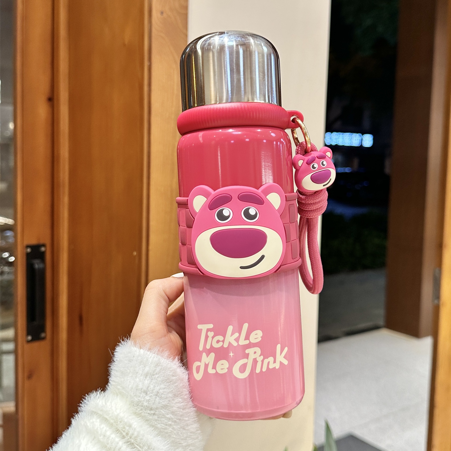 三丽鸥草莓熊儿童保温杯女孩小学生水杯上学专用女童水壶2024新款