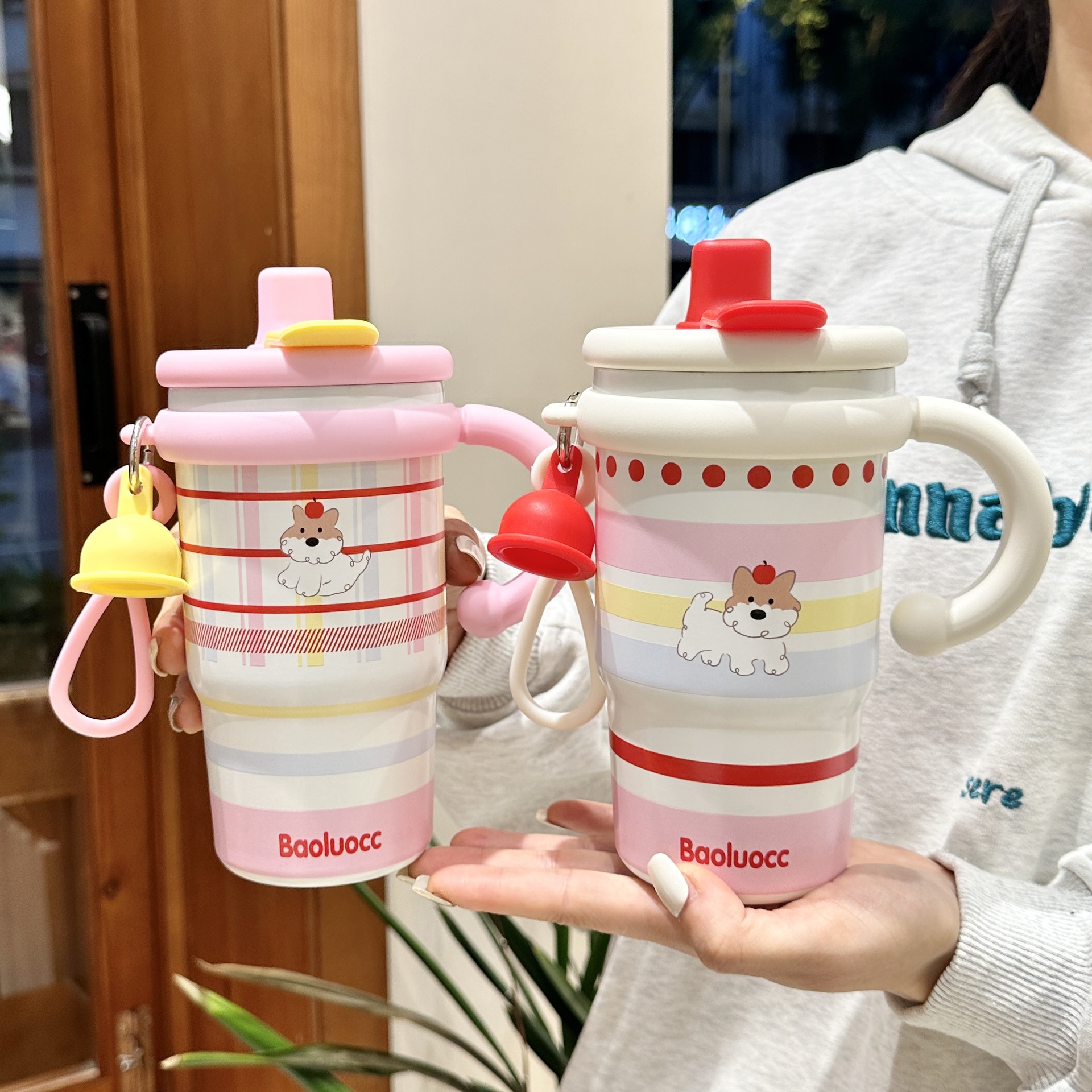 巨无霸保温杯双饮大容量水杯女吸管2025新款陶瓷保冷冰霸杯子