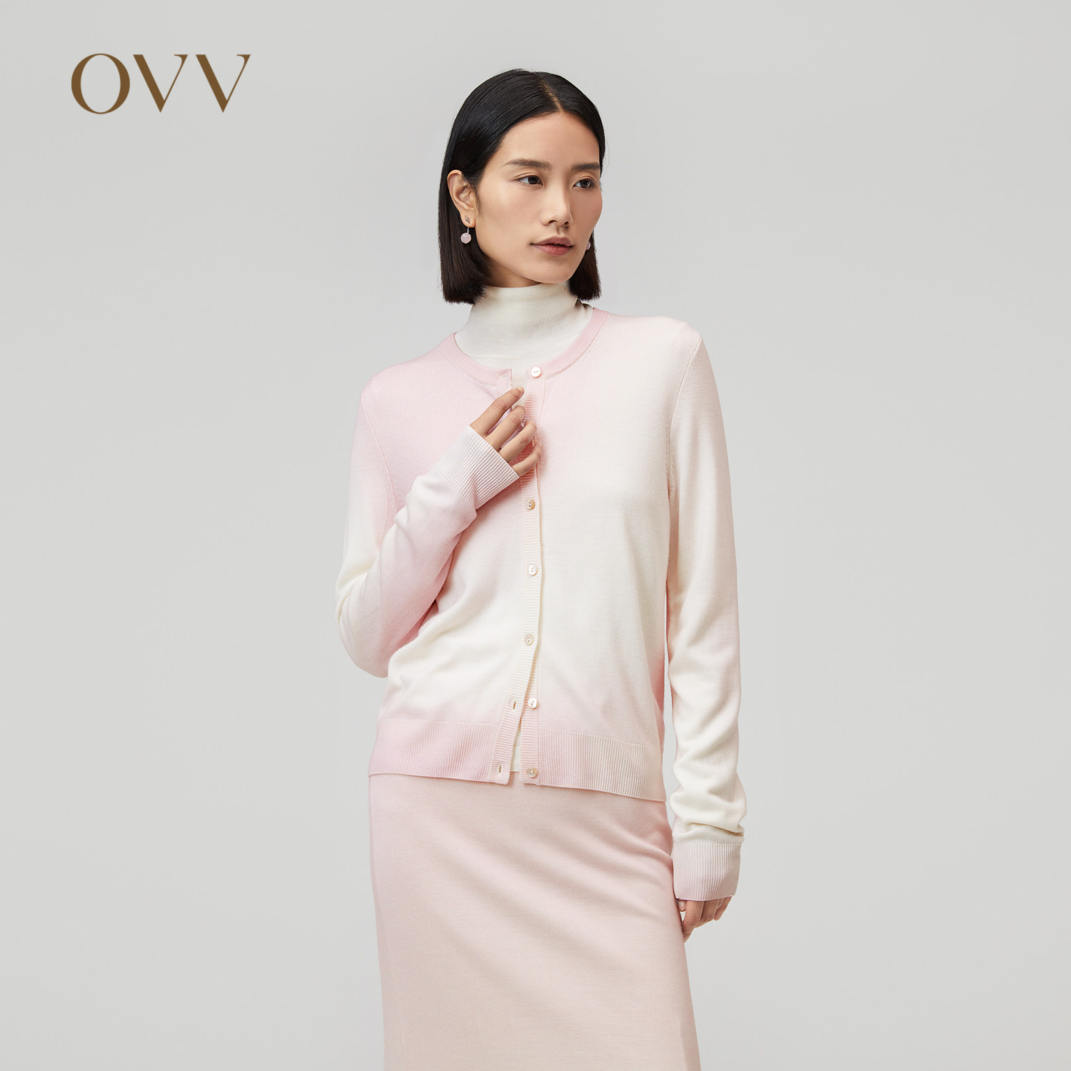 【可机洗黄金羊毛】OVVOutlet秋冬新款女装渐变针织开衫外套
