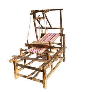 民俗老物件老旧织布机手工老式织布机民间老纺车怀旧装饰复古摆件