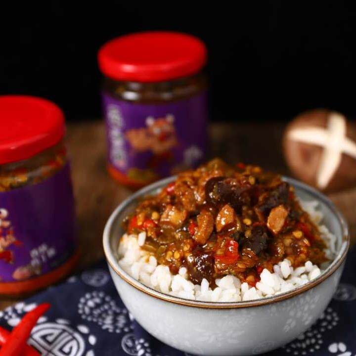 味吉妙香菇鸡丁酱农家手作辣椒酱拌饭