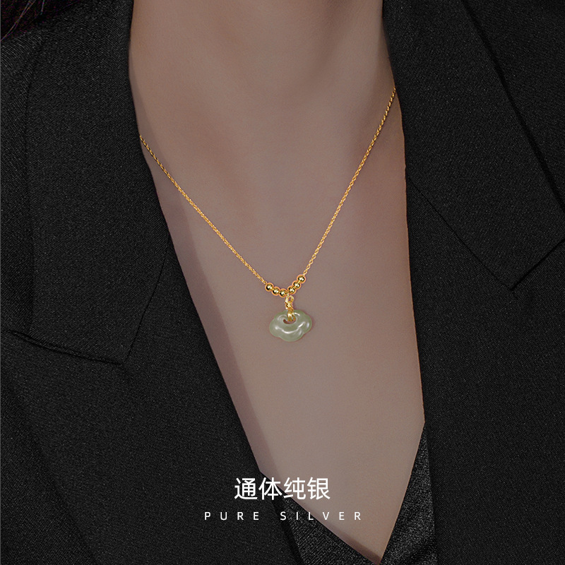 S925银平安锁项链女和田玉