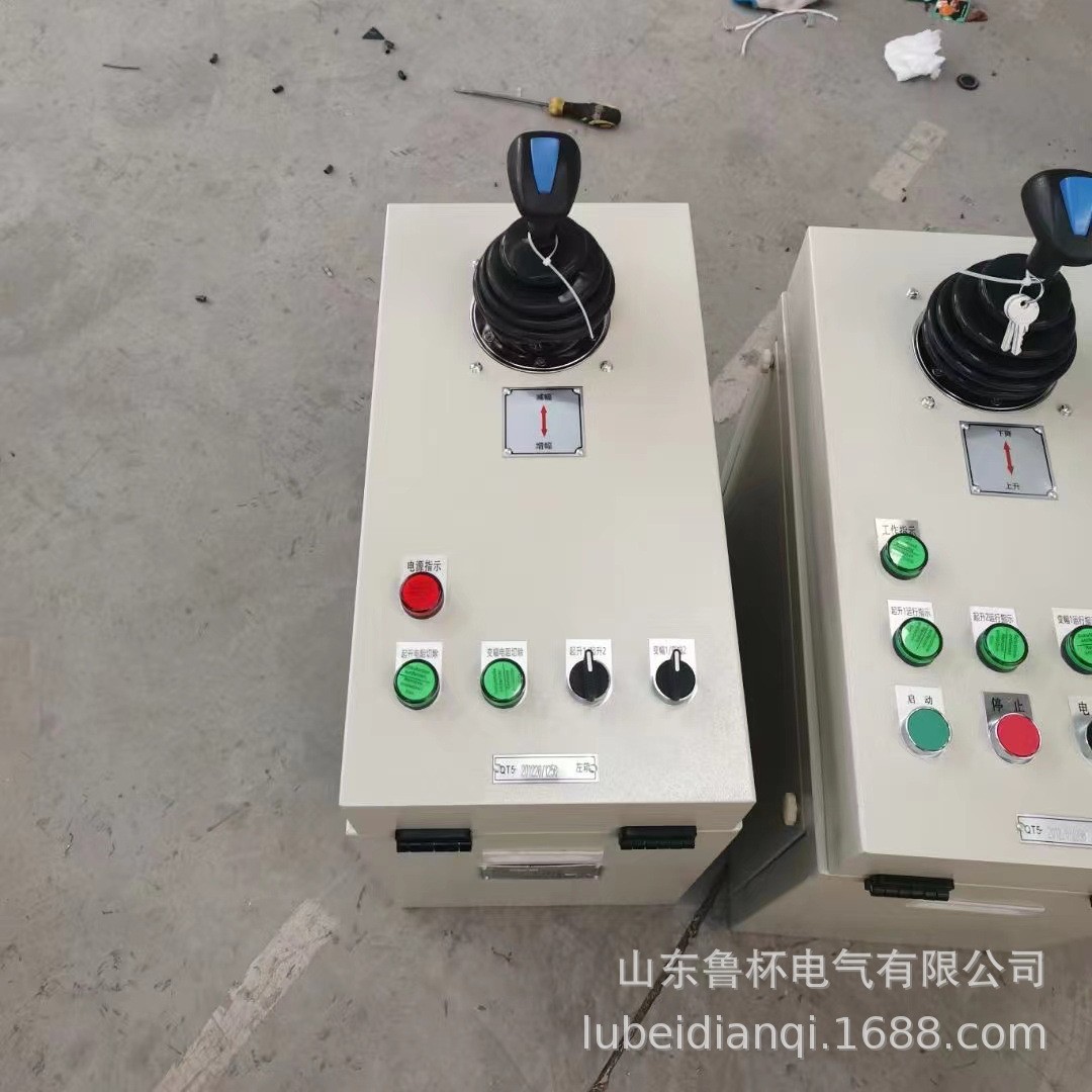 鲁杯联动控制台THQ1-021/101直接控制22千瓦及以下的绕线式电动机