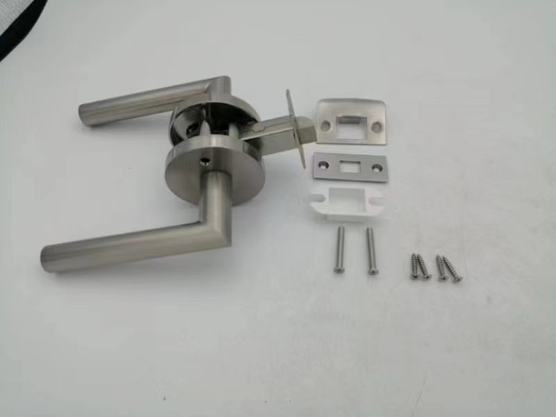 新款锌合金产品通用于室内门执手锁 卧室门锁 工程锁 门锁通用型