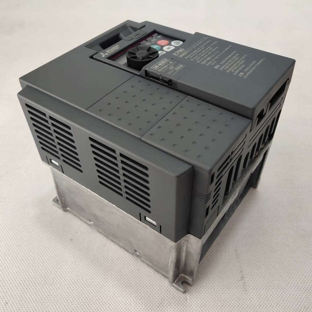 FR-E740-1.5K-CHT变频器3相400V电源1.5kW经济型