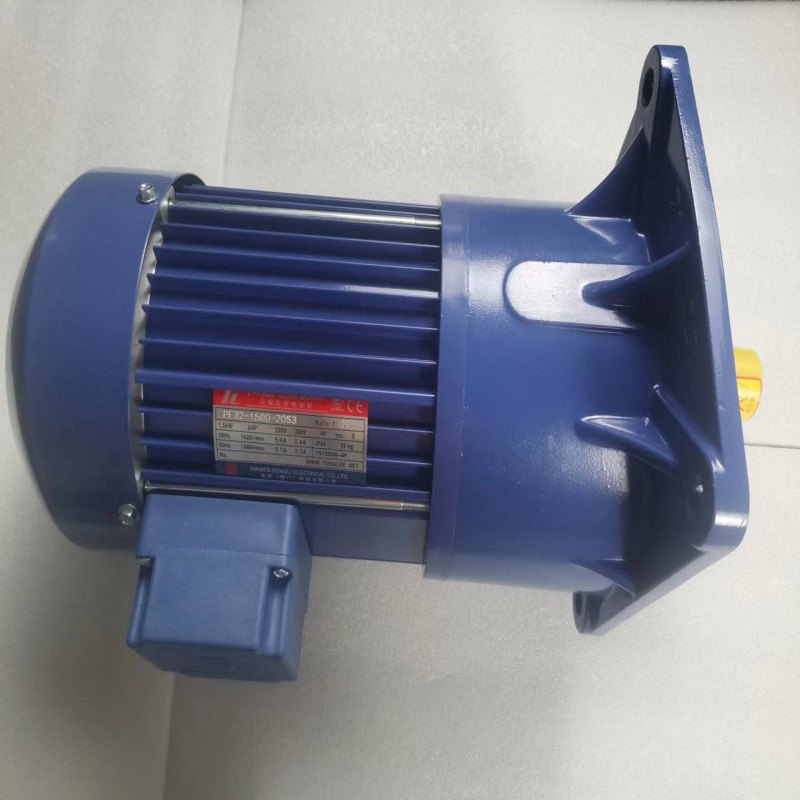 厦门东历PF32-1500-20S3 电机立式1.5KW交流减速电机台湾东力马达