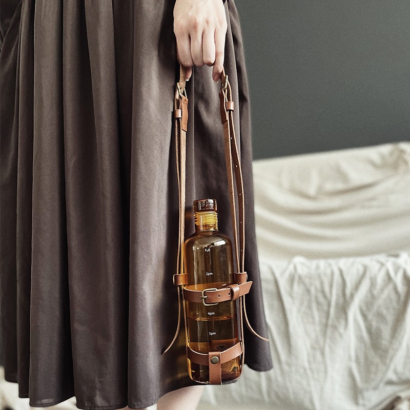 boeibei 复古简约可调节斜挎单肩长短K背带手提玻璃瓶保温杯水杯