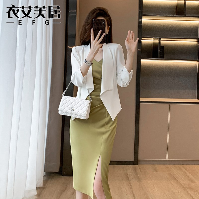 白色西装外套女薄款夏季2024新七分袖休闲上衣Q短高级感西服连衣