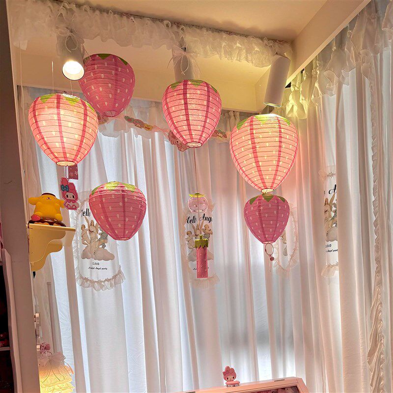 粉色草莓纸灯笼少女心卧室房间装饰创意挂饰店铺节日氛围感布道具
