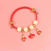 Красные слитки, чтобы укрепить репеллентное молчание насекомых