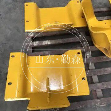 D65EX-15推土机配件护板齐全