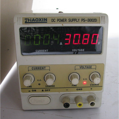 兆信PS-3002D 直流 稳压电源 0-30V/0-2A 可调 四位数显 维修常用