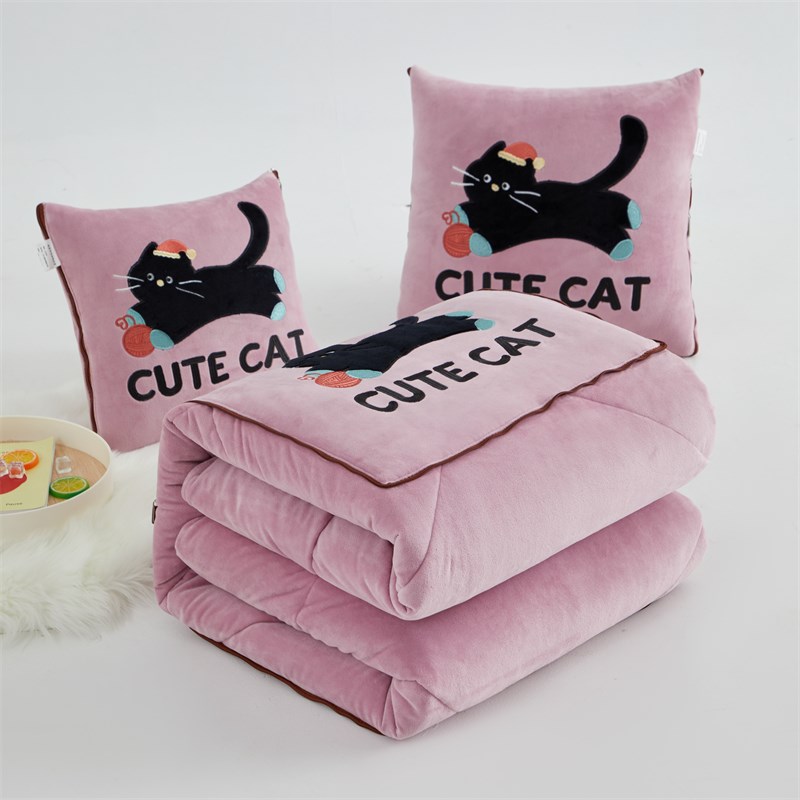 加厚抱枕被子两用宝宝绒汽车靠垫枕头办公室沙Q发午睡空调被二合