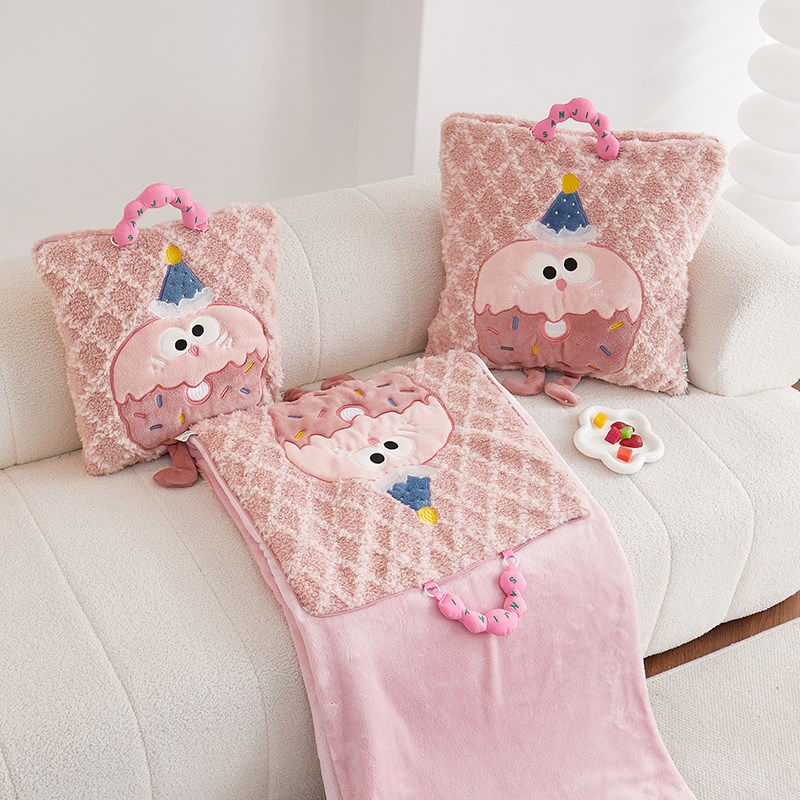 法莱绒 b手提抱枕毯子二合一车用被子两用办公室折叠午睡靠枕盖毯