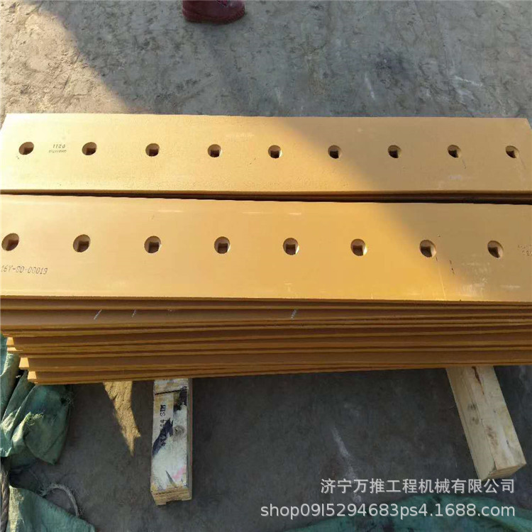 推土机D65EX-15 刀片 130-70-41130     D50A-18 刀片