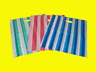 热封冷切无拉力塑料制袋机