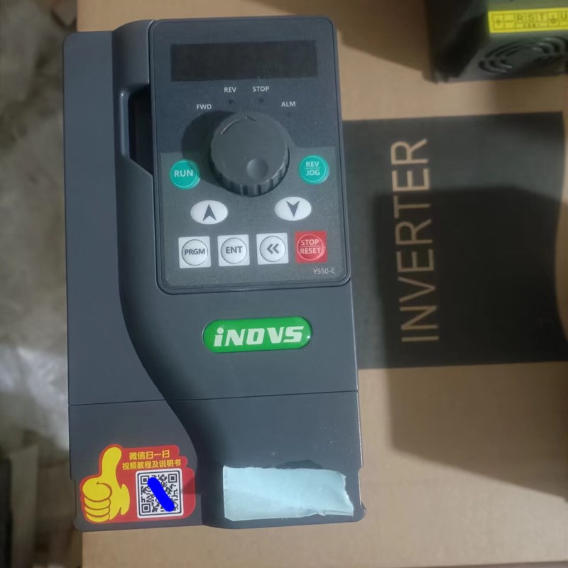 INDVS英捷思变频器Y900 Y900-M 0.75KW 1.5KW 2.2KW 220V 380V