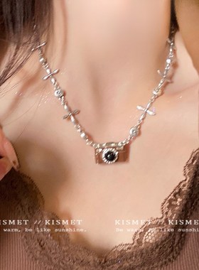 时光留影~棕色复古流苏相机项链女小众轻奢重工秋冬百搭锁骨链女