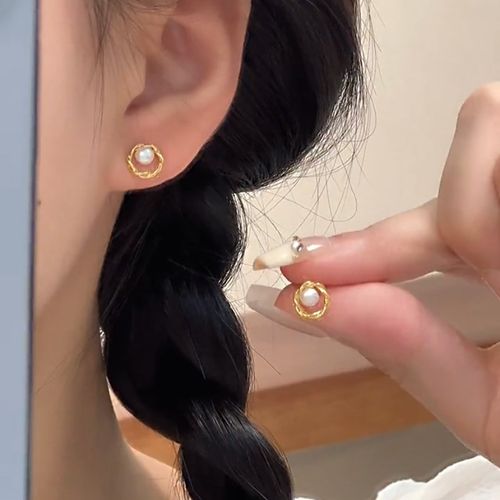 小巧简约百搭精致小圆圈镂空珍珠耳钉小众高级感女2023新款耳环潮