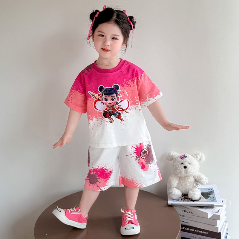 哪咤儿童服装2025款夏季短袖套装女童运动T恤短裤网红炸街衣服潮